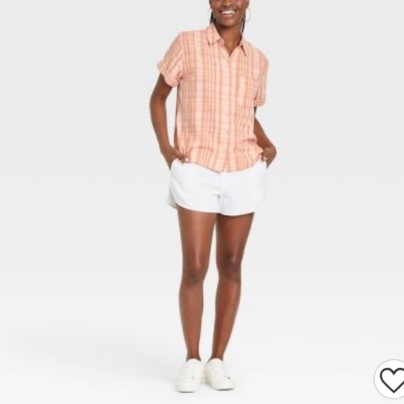 (M)- Universal Thread Women's Short Sleeve Button-Down Shirt - Coral‎ - Picture 13 of 13